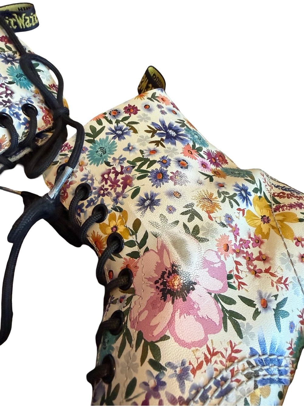 Dr. Martens Pascal Wanderlust Lace-Up Boots Bone Colorful Floral Size 9 Women's - Picture 8 of 11